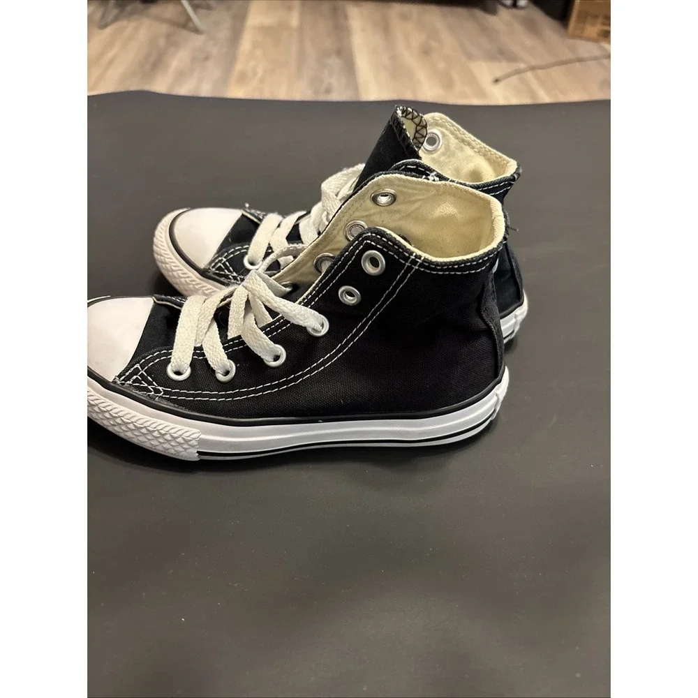 Converse Chuck Taylor All Star High Top Youth 11.5 Black Canvas Sneakers 3J231